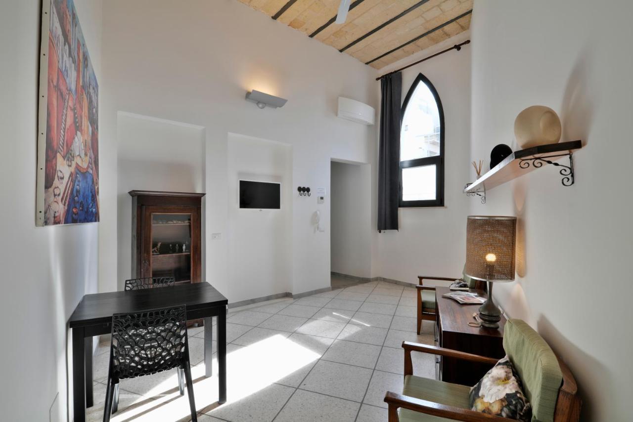 Bed and Breakfast Palazzo Rollo Lecce Zewnętrze zdjęcie
