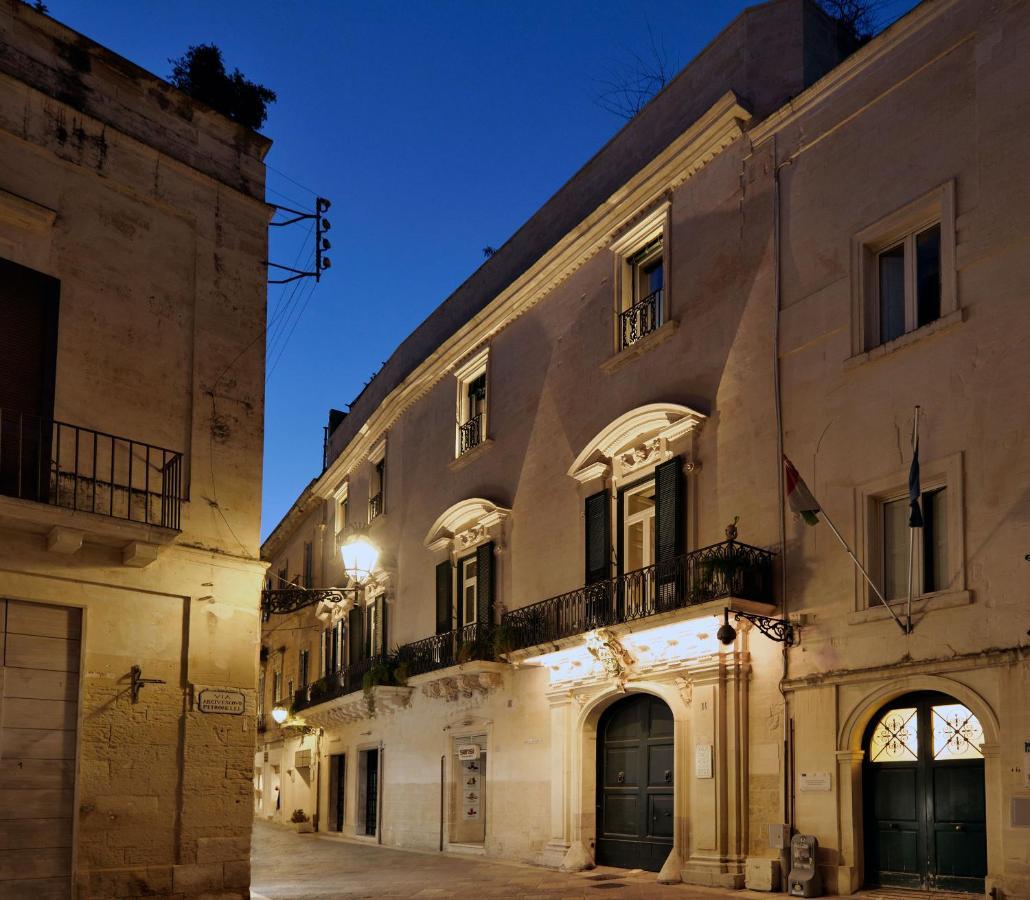 Bed and Breakfast Palazzo Rollo Lecce Zewnętrze zdjęcie