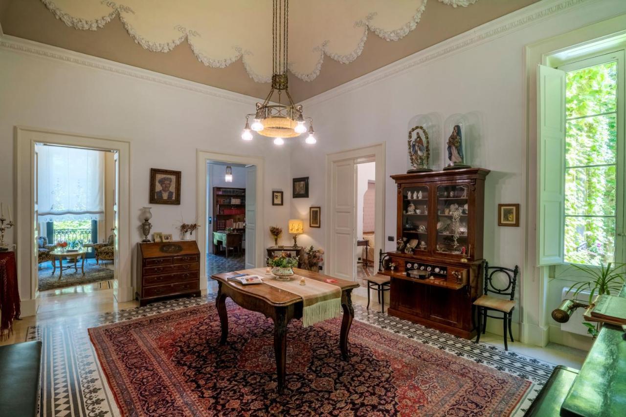 Bed and Breakfast Palazzo Rollo Lecce Zewnętrze zdjęcie